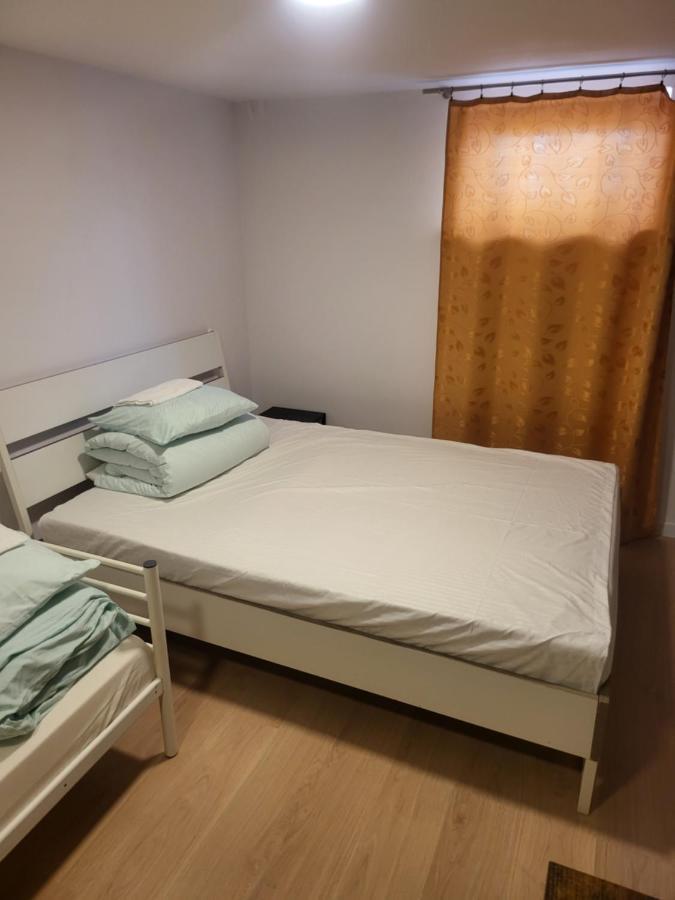 Rooms4Rest Wiertnicza - Private Rooms For Tourists - Atr Consulting Sp, Z O,O, Warschau Exterior foto